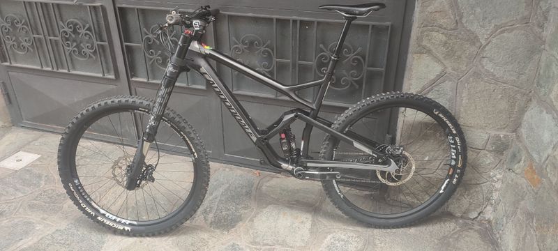 Used Cannondale Jekyll Carbon 2 2017 2017 Mountainbike, Black, 27.5 — image 4 of 7