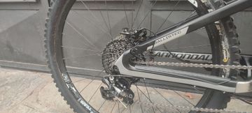 Used Cannondale Jekyll Carbon 2 2017 2017 Mountainbike, Black, 27.5 — image 3 of 7