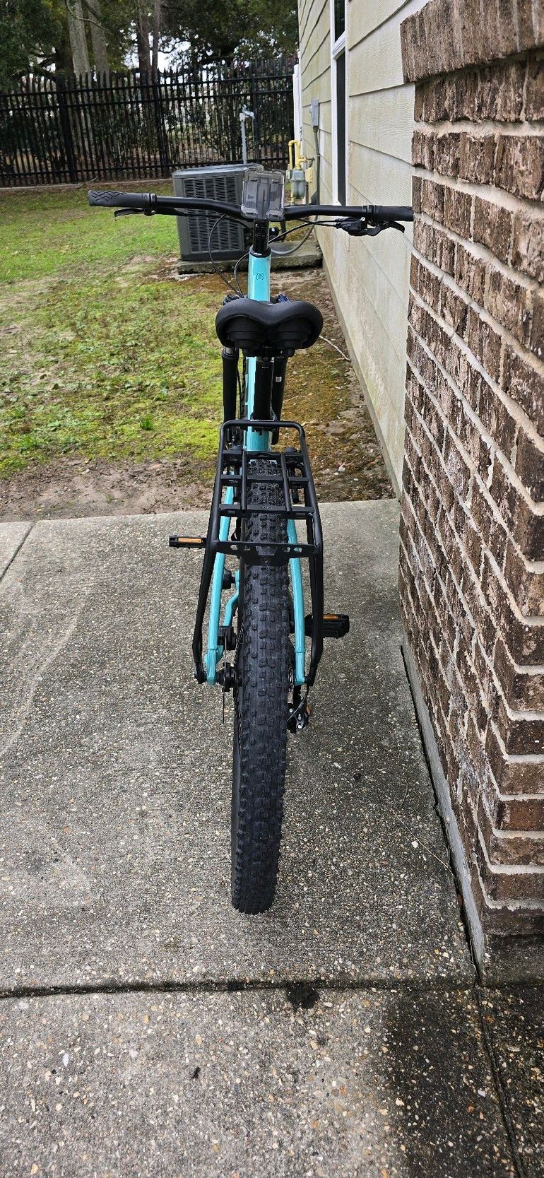 Used Trek Marlin Shimano Deore 2023 Mountainbike, Green, 29 — image 4 of 13