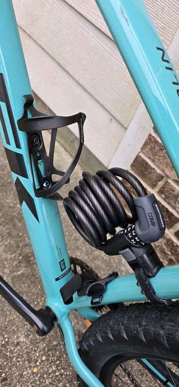 Used Trek Marlin Shimano Deore 2023 Mountainbike, Green, 29 — image 5 of 13