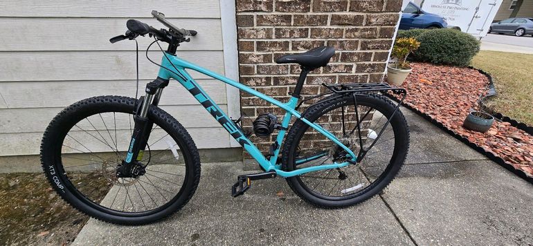 Used Trek Marlin Shimano Deore 2023 Mountainbike, Green, 29 — image 13 of 13