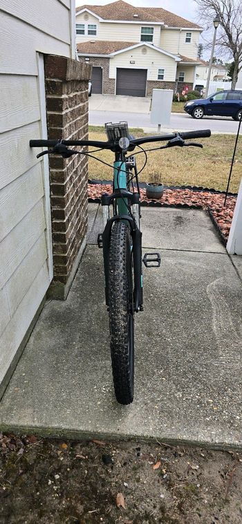 Used Trek Marlin Shimano Deore 2023 Mountainbike, Green, 29 — image 2 of 13