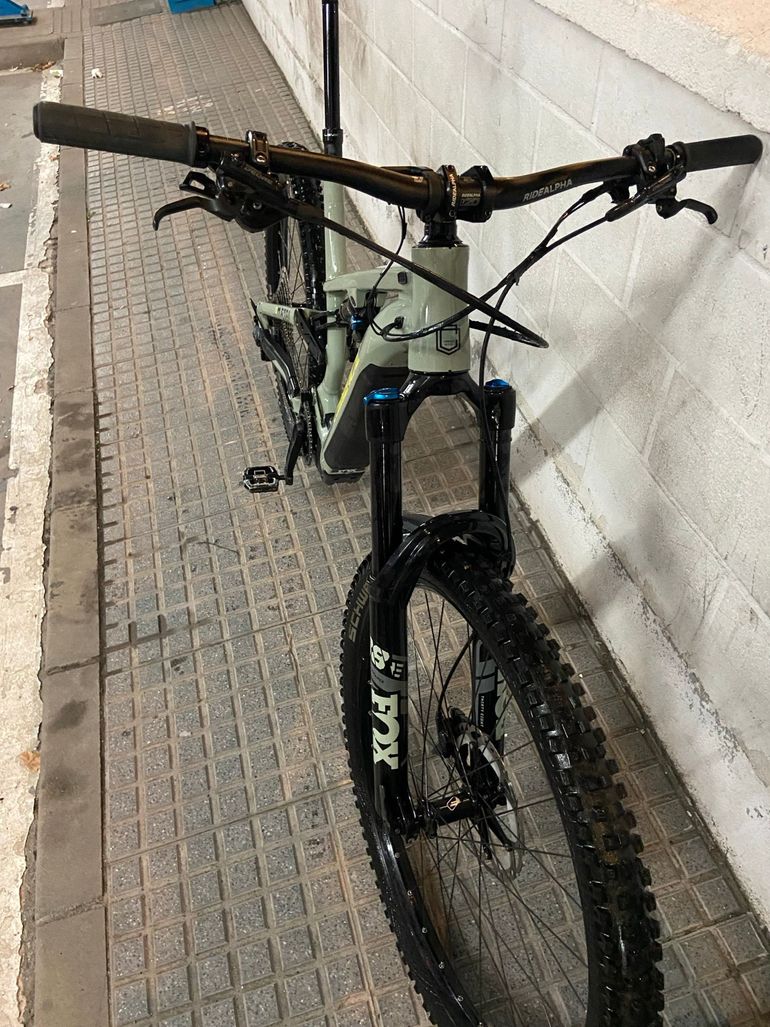 Used Commencal META POWER Frameset 2021 Mountainbike, Green — image 2 of 3