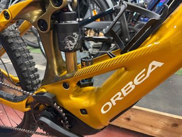Tweedehands Orbea WILD H10 2025 2025 Mountainbike — afbeelding 5 van 6