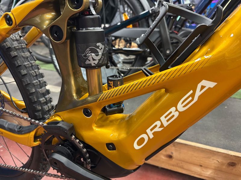 Tweedehands Orbea WILD H10 2025 2025 Mountainbike — afbeelding 5 van 6