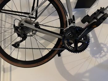 Used Canyon Roadlite CF 8 2022 Road & Gravel — image 2 of 3