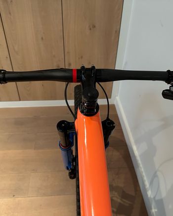 Used Specialized Epic Pro 2021 Mountainbike, Arancione — image 5 of 6