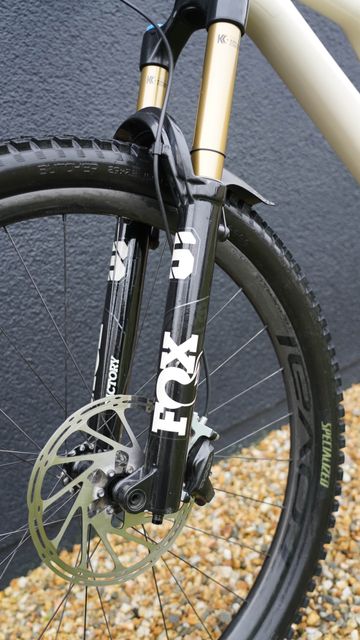 Used Specialized Stumpjumper EVO Pro 2022 2022 Mountainbike, Black, 29 — image 21 of 48