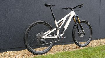 Used Specialized Stumpjumper EVO Pro 2022 2022 Mountainbike, Black, 29 — image 2 of 48
