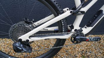 Used Specialized Stumpjumper EVO Pro 2022 2022 Mountainbike, Black, 29 — image 18 of 48