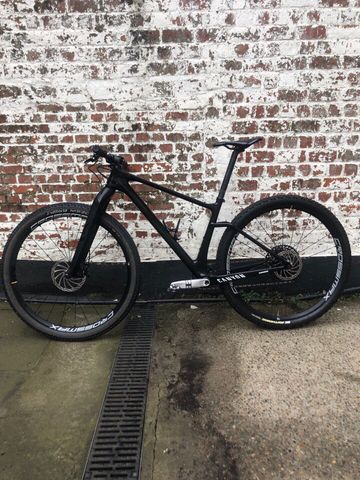 Used Canyon Exceed Shimano Deore XT 2024 Mountainbike, Black — image 2 of 7