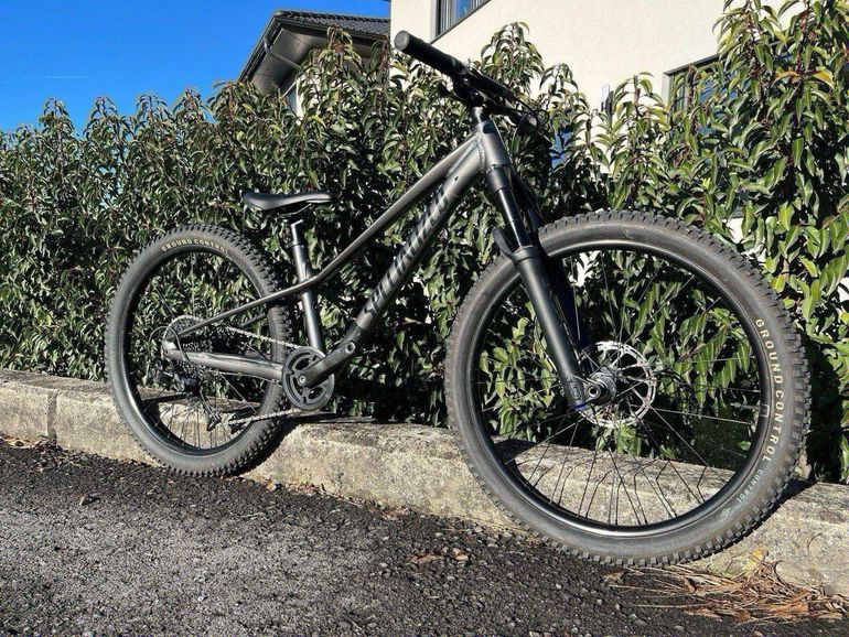 Used Specialized Riprock 24 2024 2024 2024 Urban, Hellgrau — image 3 of 9