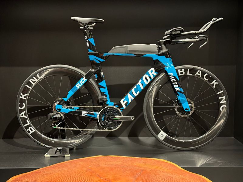 Used Factor SLiCK - SRAM Force w/ Power Meter 2024 2024 Road & Gravel