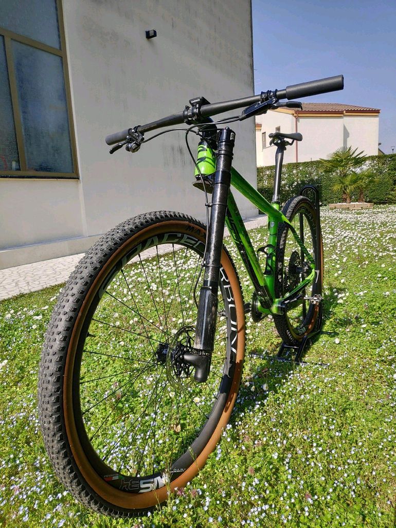 Tweedehands Cannondale carbon team 2018 Mountainbike — afbeelding 5 van 9