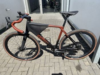 Used Canyon Grail CFR LTD 2024 2024 Road & Gravel, Orange — image 1 of 5