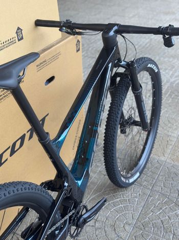 Used Scott Spark RC Team Martin Green 2025 Mountainbike, Green — image 7 of 8