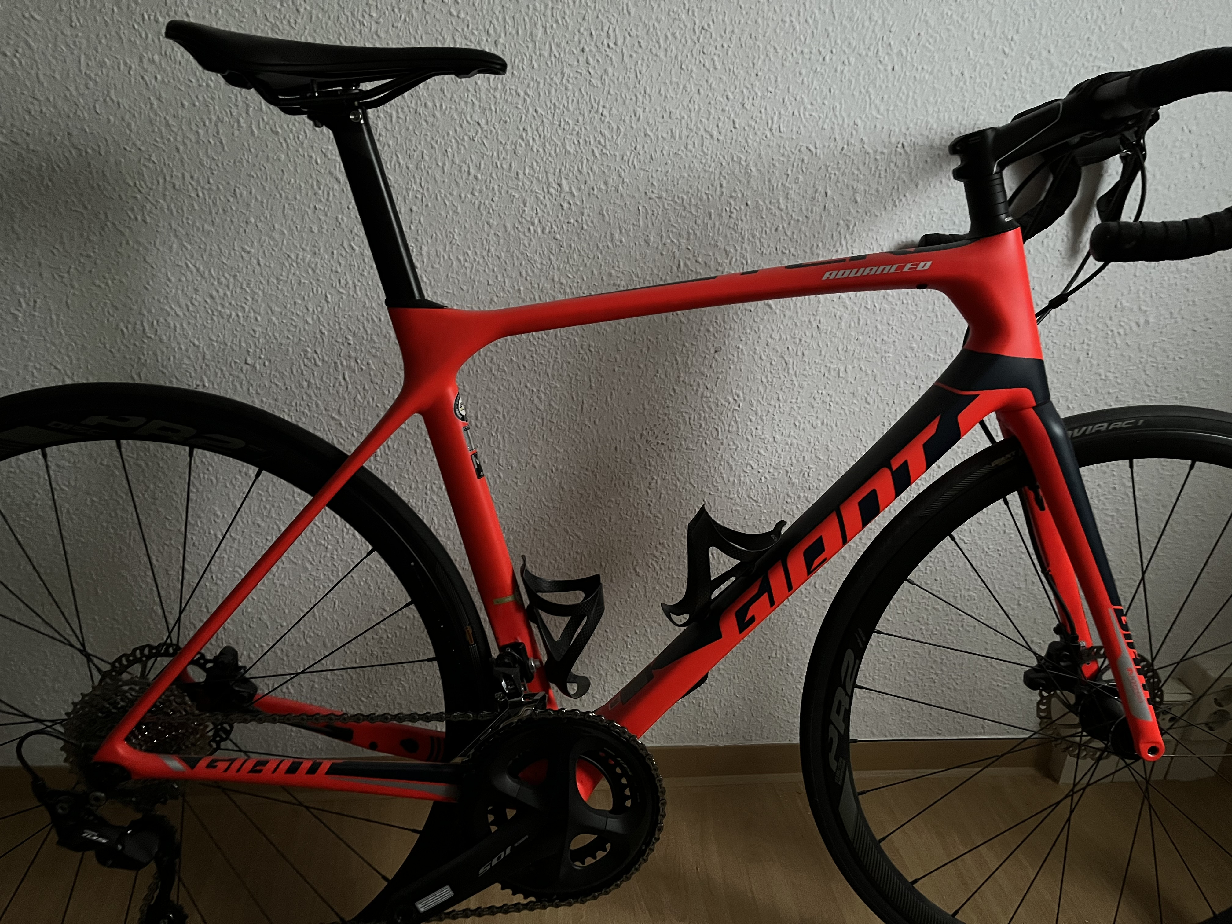 Giant tcr advanced 2 disc clearance 2019