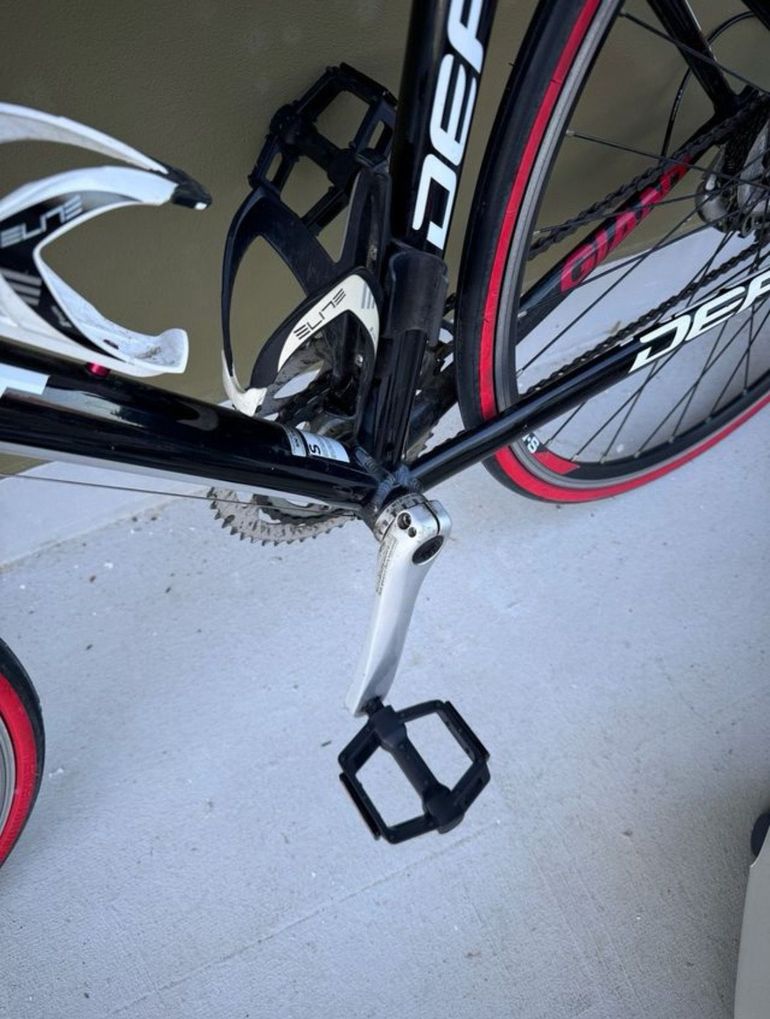 Used Giant Defy 2 (COMPACT) 2010 2010 Road & Gravel, Black — image 4 of 4