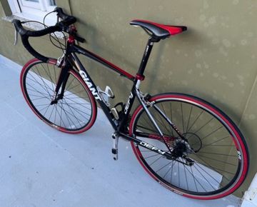 Used Giant Defy 2 (COMPACT) 2010 2010 Road & Gravel, Black — image 2 of 4