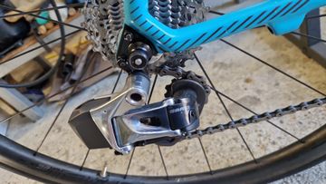 Used Focus Izalco MAX frameset + SRAM RED eTap 2x11 fullgroupset 2018 Road & Gravel, Blue — image 10 of 12