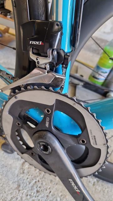 Used Focus Izalco MAX frameset + SRAM RED eTap 2x11 fullgroupset 2018 Road & Gravel, Blue — image 9 of 12