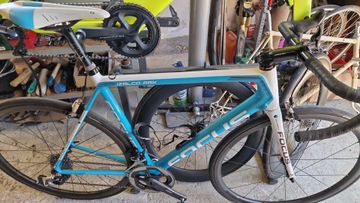 Used Focus Izalco MAX frameset + SRAM RED eTap 2x11 fullgroupset 2018 Road & Gravel, Blue — image 8 of 12