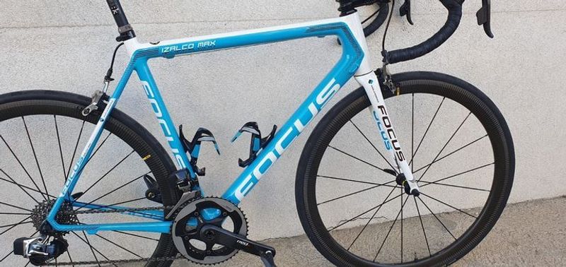 Used Focus Izalco MAX frameset + SRAM RED eTap 2x11 fullgroupset 2018 Road & Gravel, Blue — image 1 of 12