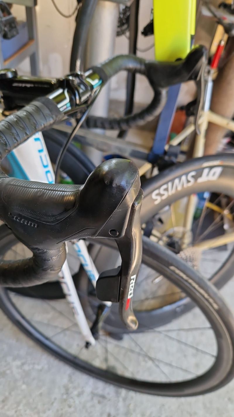Used Focus Izalco MAX frameset + SRAM RED eTap 2x11 fullgroupset 2018 Road & Gravel, Blue — image 12 of 12