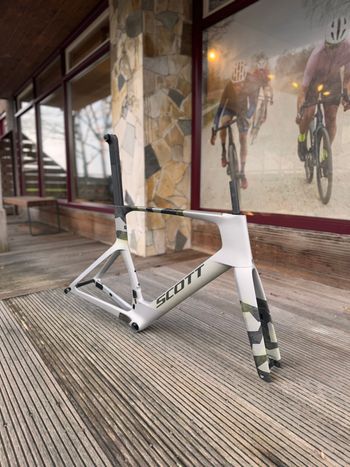 Used Scott Foil RC Pro Frameset Frameset 2024 Road & Gravel, Light Gray — image 1 of 3