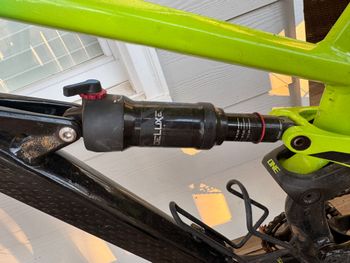 Used Polygon SISKIU T7 2022 2022 Mountainbike, Green, 27.5, 29 — image 3 of 11
