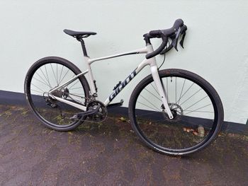 Used Giant Revolt 1 2021 2021 Road & Gravel, Green — image 1 of 5