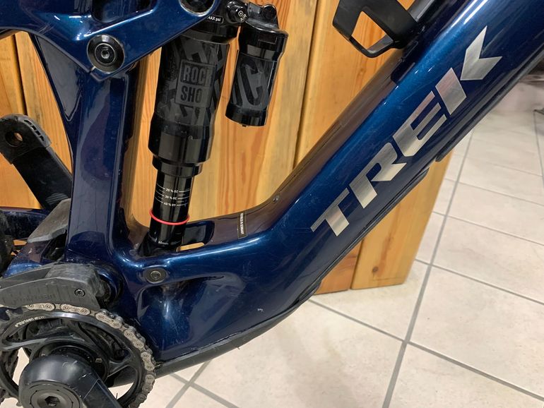 Trek Fuel EXe 9.8 XT 2023 2023 Mountainbike usato, Blu — immagine 3 di 14