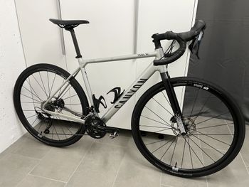 Used Canyon Grail AL 6.0 2020 Road & Gravel, Light Gray — image 1 of 11