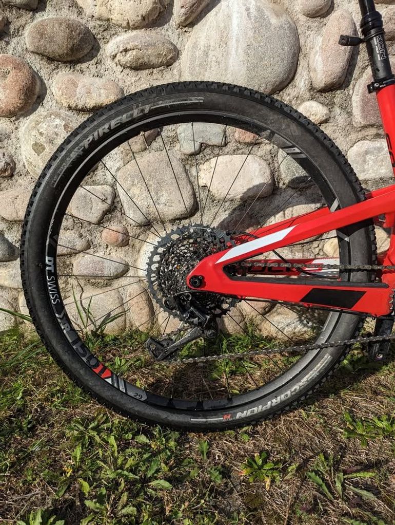 Used Focus O1E 2018 Mountainbike, Red — image 7 of 10