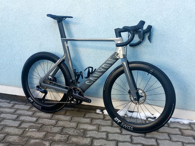 Used Canyon Aeroad CF SL 8 Disc 2023 2023 Road & Gravel, Black — image 2 of 13