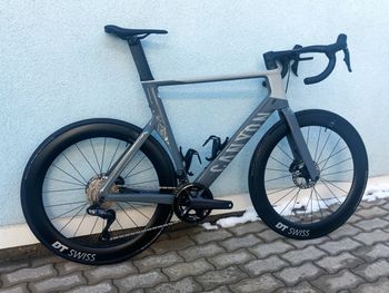 Used Canyon Aeroad CF SL 8 Disc 2023 2023 Road & Gravel, Black — image 13 of 13