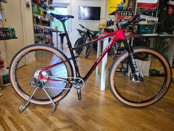 Used Lee Cougan Rampage RE Shimano Deore XT 2025 MTB