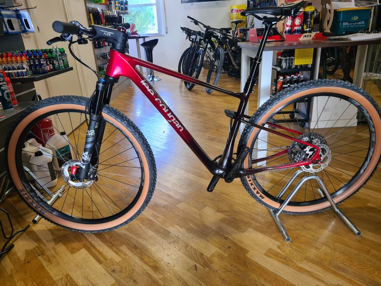 Gebrauchtes Lee Cougan Rampage RE Shimano Deore XT 2025 Mountainbike, Rot — Bild 2 von 6