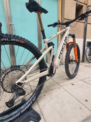 Used Focus SAM² 6.9 2022 2022 Mountainbike, Light Gray, 29 — image 3 of 3