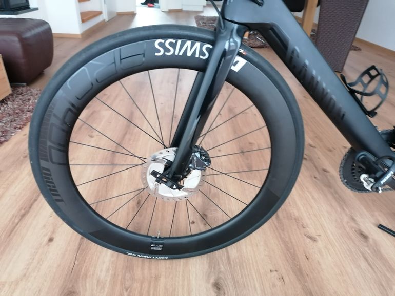 Used Canyon Aeroad CF SL Disc 8.0 Di2 2019 Road & Gravel — image 5 of 11