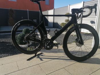 Used Canyon Aeroad CF SL Disc 8.0 Di2 2019 Road & Gravel — image 8 of 11