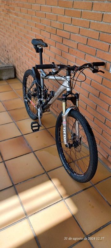 Used Trek Fuel EX 8 2005 2005 Mountainbike, Light Gray, 26 — image 10 of 10