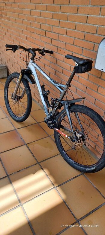 Used Trek Fuel EX 8 2005 2005 Mountainbike, Light Gray, 26 — image 9 of 10