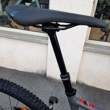 Used Merida ONE-TWENTY 400 2023 2023 Mountainbike, Grigio chiaro — image 5 of 6