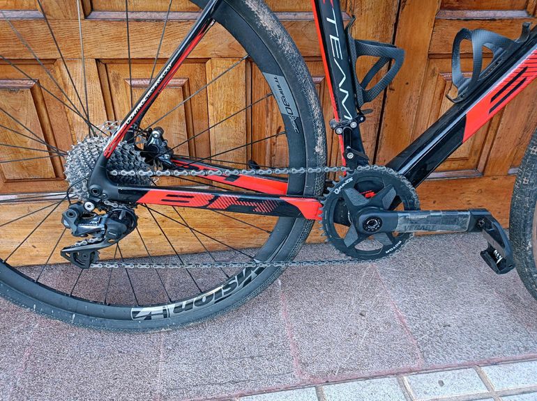 Used BH RX TEAM 5.0 2022 2022 Road & Gravel, Black — image 3 of 5