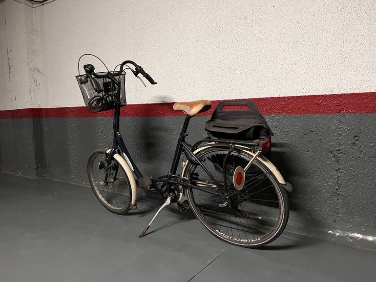 Used DECATHLON Hoprider 2000 Urban, Black — image 2 of 4