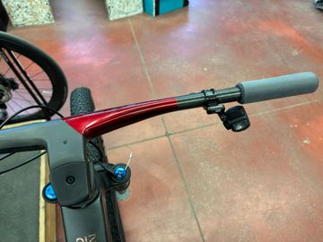 Used Orbea OIZ M-TEAM AXS 2025 Mountainbike, Black — image 2 of 6