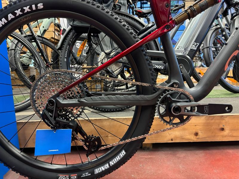 Used Orbea OIZ M-TEAM AXS 2025 Mountainbike, Black — image 6 of 6