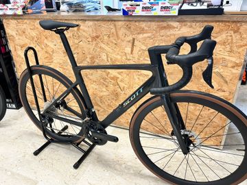 Brugt Scott ADDICT RC 20 (2025) 2025 Road & Gravel — billede 8 af 9