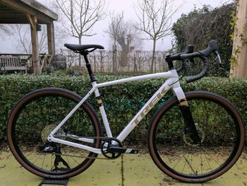 Used Trek Checkpoint ALR 5 AXS 2024 2024 Road & Gravel — image 1 of 12